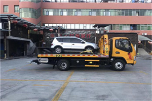 邕宁汽车紧急补胎换胎救援